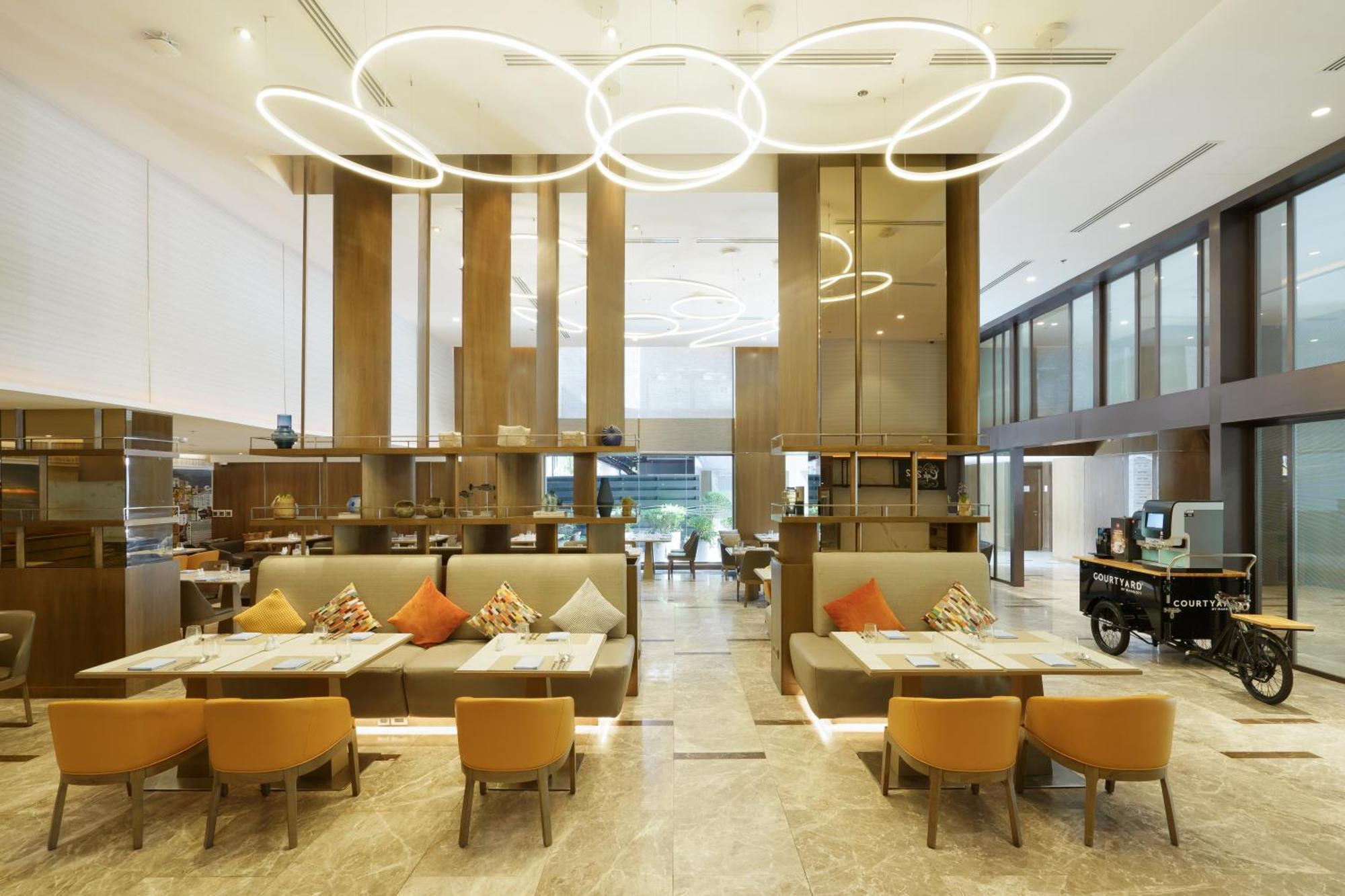 Courtyard By Marriott North Pattaya Hotel Екстериор снимка